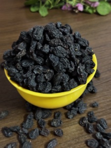 Pasas Negras Naturales Orgánicas de Calidad de Exportación, Kali Kishmish, Fruta Seca Saludable en Rodajas Pequeñas, Empaque a Granel, Procesamiento de Alimentos - Product Image 1