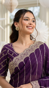Sari Morado Elegante de AARA Fashion con Bordado Plateado, Protección Solar, para Bodas, Largo hasta el Suelo, Estilo India/Pakistán - Product Image 6