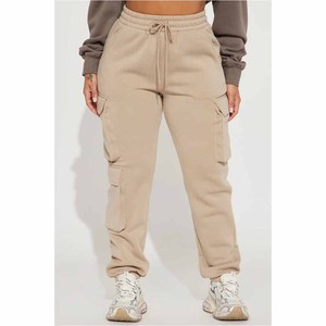 Pantalones Deportivos de Felpa para Mujer, Color Beige, 300 GSM, con Bolsillos Tipo Cargo, Hechos a Medida, Estilo Urbano, Ecológicos, para Verano - Product Image 6