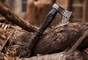 Handmade <b>Axe</b> Damascus Steel Blade Wood <b>Handle</b> With Leather Sheath Outdoor Knife - Product Image 3