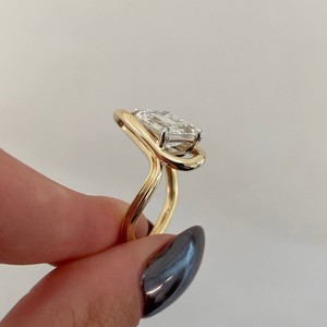 <b>Emerald</b> Cut Lab Grown Diamond IGI Certified Wedding Engagement <b>Ring</b> Crossover Swirl Band 925 Sterling <b>Silver</b> Bypass Statement - Product Image 4