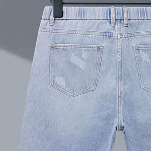 Men's Casual Denim Shorts Straight Leg Mid Waist Light Wash Shorts for Men Summer Denim Shorts - Product Image 4