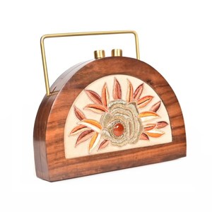 Bolso bohemio de madera, elegante bolso de noche ecológico para regalar y viajar de Tradebyd - Product Image 1