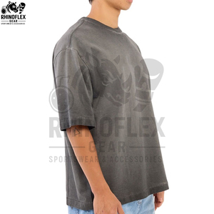 T-shirt streetwear pour homme en coton peigné, coupe boxy à épaules tombantes, avec logo personnalisé - Product Image 5