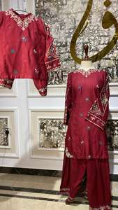 Kameez listo para usar de diseñador famoso con shalwar farshi de tela viscosa, trajes de estilo pakistaní para mujer - Product Image 3