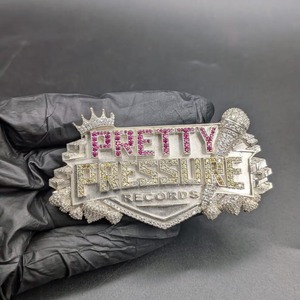 Pendentif Bouclier Pretty Pressure Records en Argent 925 avec Moissanite et Strass en Cristal, Breloque Hiphop, Cadeau Unisexe - Product Image 1