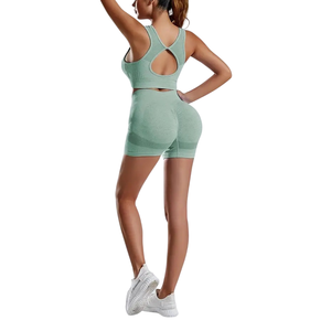 Ensemble 2 pièces pour femme : Short de yoga taille haute élastique extensible dans 4 directions et débardeur dos nageur respirant et anti-humidité - Product Image 2