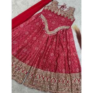 Conjunto Elegante de la Marca JD para Mujer, Hermoso Conjunto de Top, Pantalón y Dupatta para Fiesta, Talla L - Product Image 3