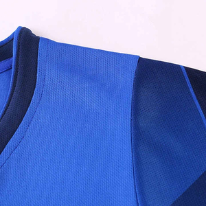 Conjunto de Camiseta y Pantalones Cortos de Fútbol con Impresión Personalizada, Sublimación, Secado Rápido, Ropa Deportiva de Alto Rendimiento para Entrenamiento de Fútbol - Product Image 3