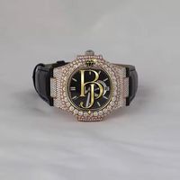 Montre carrée de luxe Briva en acier inoxydable avec verre en cristal, index des heures argentés, lunette scintillante, bracelet en caoutchouc, mouvement à quartz