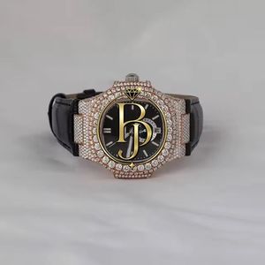 Montre carrée de luxe Briva en acier inoxydable avec verre en cristal, index des heures argentés, lunette scintillante, bracelet en caoutchouc, mouvement à quartz - Product Image 3