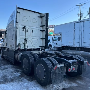 รถบรรทุกหัวลากขนาดใหญ่ ปี 2023 รุ่น 6x4 กำลัง 505 แรงม้า หลังคาสูง พร้อมห้องนอน สภาพดีเยี่ยม วิ่งเพียง 252,020 ไมล์ - Product Image 1