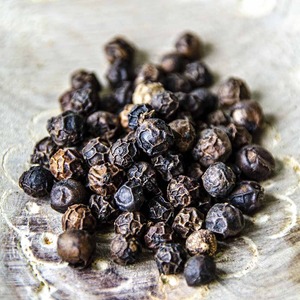 Black Pepper Sun Dried Spice With Strong Fragrance Bold Flavor Uniform Appearance And 98% Natural Purity Standards - Product Image 1