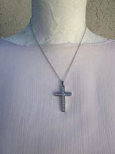 Colgante de Cruz de Moissanita Redonda con Corte Brillante, Plata de Ley 925, Engaste de Canal Religioso, Joyería Fina, Amuleto, Regalo - Product Image 4