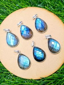 Pendentif en labradorite naturelle chatoyante, en argent sterling 925, fait main, bijou en argent fin pour collier statement, vente en gros - Product Image 5