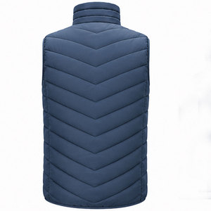 Chaleco de Invierno Premium para Hombre, Acolchado y Duradero, con Relleno Térmico Ligero y Cierre de Cremallera Seguro para Actividades al Aire Libre - Product Image 2