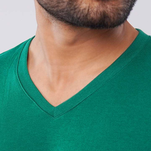 เสื้อยืดคอกว้างคุณภาพสูง 100% ผ้าฝ้าย สำหรับผู้ชายไซส์ใหญ่ พิมพ์โลโก้ได้ตามต้องการ ผลิตจากผ้าเจอร์ซีย์ เสื้อยืดเปล่าสำหรับผู้ชาย - Product Image 3