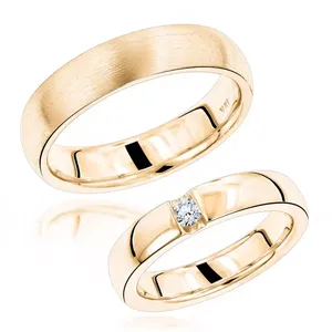 Ensemble de bagues de couple en diamant de laboratoire EtherStar, alliances assorties or pour lui et pour elle, solitaires brossés, taille brillante, luxe - Product Image 3