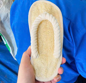 Chaussons en Loofah Naturel Écologique Ultra Confortables pour la Maison et le Spa – Doux, Respirants et Chaleureux – Origine Vietnam – Meilleures Ventes - Product Image 4