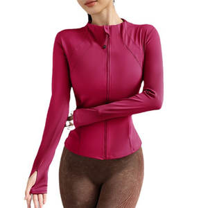 Veste de yoga athlétique personnalisable avec votre propre logo, pour usage intérieur et extérieur, vêtements de fitness pour femmes, veste de yoga courte pour femmes - Product Image 5