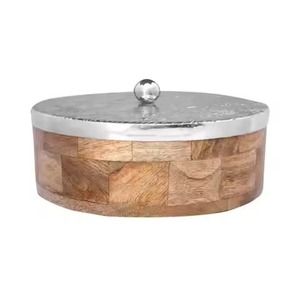 Cazuela de madera premium duradera para chapati con tapa de acero inoxidable, recipiente de cocina hecho a mano para servir roti con tapa de perilla. - Product Image 1