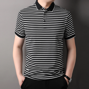Polo en tricot à manches courtes rayé pour homme, coupe décontractée, motif blanc et noir, design boutonné - Product Image 2