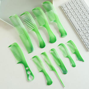 Peigne en résine fait main Tradebyd, accessoire de toilettage haut de gamme pour salon de coiffure et spa - Product Image 1