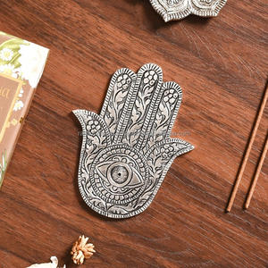 เตาเผาเครื่องหอมโลหะรูปมือฮัมซา พร้อมที่วางธูปกรวยและที่วางธูปแท่ง - กลิ่นหอม เป็นมิตรกับสิ่งแวดล้อม ทนทาน - Product Image 2