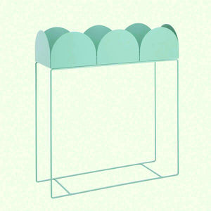 Jardinera con acabado en polvo para una belleza duradera, resistente al óxido, perfecta tanto para la elegancia interior como para el encanto exterior. - Product Image 1