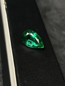 Piedra Preciosa Suelta de Esmeralda Verde Natural, Corte Pera, para Joyería - Product Image 2