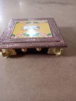 Chowki/Bajoth traditionnel indien, peint à la main, décoratif, en bambou et bois, artisanat fait main, chowki en métal pour la maison