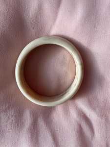 กำไลข้อมือเรซิ่นสีสันสดใส กำไลอะคริลิกแฟชั่น กำไลเรซิ่นสำหรับเธอ - Product Image 2