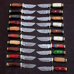 Couteaux de chasse Damas faits main de qualité supérieure, utilitaires, pour le camping, le bricolage, avec manche en bois Pakka, garantie 3 ans, vente en gros - Product Image 5