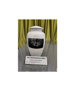 Urne funéraire adulte en aluminium peinte à la main Dark Graveyard Brassworld India Funeral Supplies - Product Image 1