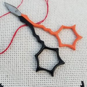 Ciseaux Black Wings, ciseaux gothiques noirs mats en forme d'ailes d'ange pour broderie et artisanat, pour découpe de papier et journalisation Coralie - Product Image 6
