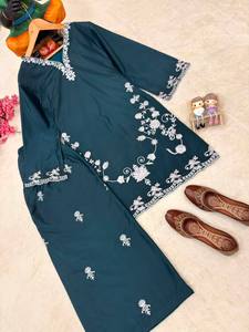 ยกระดับความงามของตู้เสื้อผ้าของคุณด้วยชุดเซ็ต 2 ชิ้นรุ่นใหม่ล่าสุดนี้ - Product Image 5