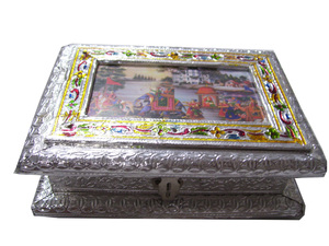 Boîte cadeau décorative en aluminium et bois, design métallique artisanal oxydé, pour fruits secs, boîtes cadeaux indiennes, demi-Meenakari - Product Image 4