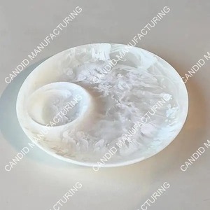Plato de Servir Redondo de Resina con Aspecto de Mármol Blanco, Plato para Salsas, Vajilla Moderna con Patrón Sólido para Aperitivos y Bocadillos - Product Image 3