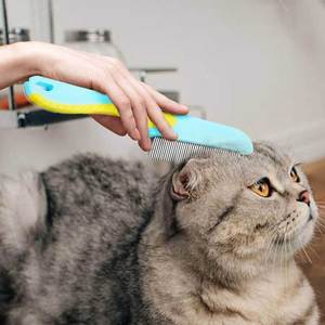 Estructura ligera para un fácil manejo, peine para mascotas con dientes de precisión para eliminar nudos y pelusas. - Product Image 6