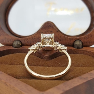 Gold Lab Grown Diamond IGI Certified Female Ring F Color Yellow 3CT Radiant Cut VS1 9KT 3GM 1CT Side Diamond Lab Grown Diamond - Product Image 5