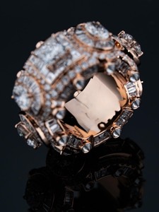 Bague de mariage plaquée or rose avec diamants taille émeraude et pavé - Product Image 2