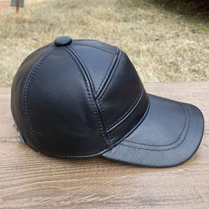Gorra de Béisbol Unisex de Cuero PU, 6 Paneles, Color Sólido, Cierre Ajustable, Uso Casual, Gorra para Adultos, Personalizable OEM - Product Image 1