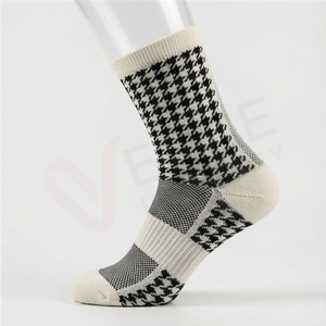 Chaussettes pour hommes, motif pied-de-poule, tricotées, respirantes, coton, polyester, élasthanne, style classique pour tous les jours, automne - Product Image 3