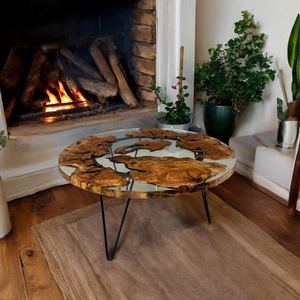 Mesa de Centro de Madera de Olivo Natural con Resina Epoxi, Mesa de Centro Artesanal con Borde Natural, Mueble de Decoración Rústico Moderno de Lujo - Product Image 1