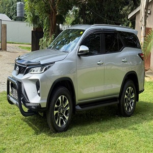 Toyota Fortuner, Auto Usado en Excelentes Condiciones, Historial Limpio, Sin Accidentes, Experiencia de Conducción Suave, SUV Totalmente Funcional - Product Image 6