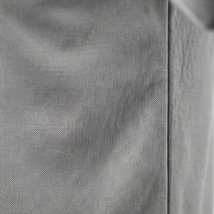 Polo à manches courtes gris pour homme, 100% polyester, tricoté, respirant, design uni, coupe classique - Product Image 5