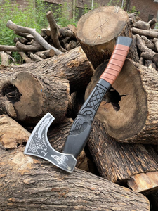 Hache Viking Nordique Sculptée Personnalisée en Gros, Hachette de Survie en Plein Air, Hache de Camping Forgée à la Main, Hache Ornementale Tomahawk avec Étui en Cuir - Product Image 6