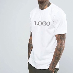 เสื้อยืดแขนสั้นลายทางผู้ชาย คอกลม ทรงปกติ สไตล์ลำลอง ผ้าถัก 100% คอตตอน โลโก้ด้านหน้า ระบายอากาศได้ดี ทรงโอเวอร์ไซส์ - Product Image 1