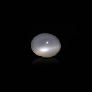 High Quality 6.15 Carat Natural Moonstone Cabochon Oval Loose Gemstone for Fine Jewelry - Product Image 1