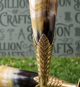 Copa de Vino de Cuerno de Búfalo Hecha a Mano de Primera Calidad con Soporte Metálico, Cuerno Medieval para Beber, Regalo para Fiestas y Bodas - Product Image 3